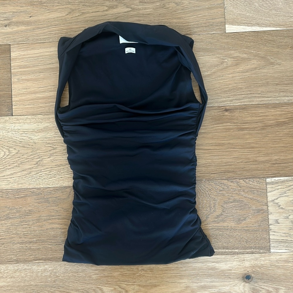 Aritzia Contour top